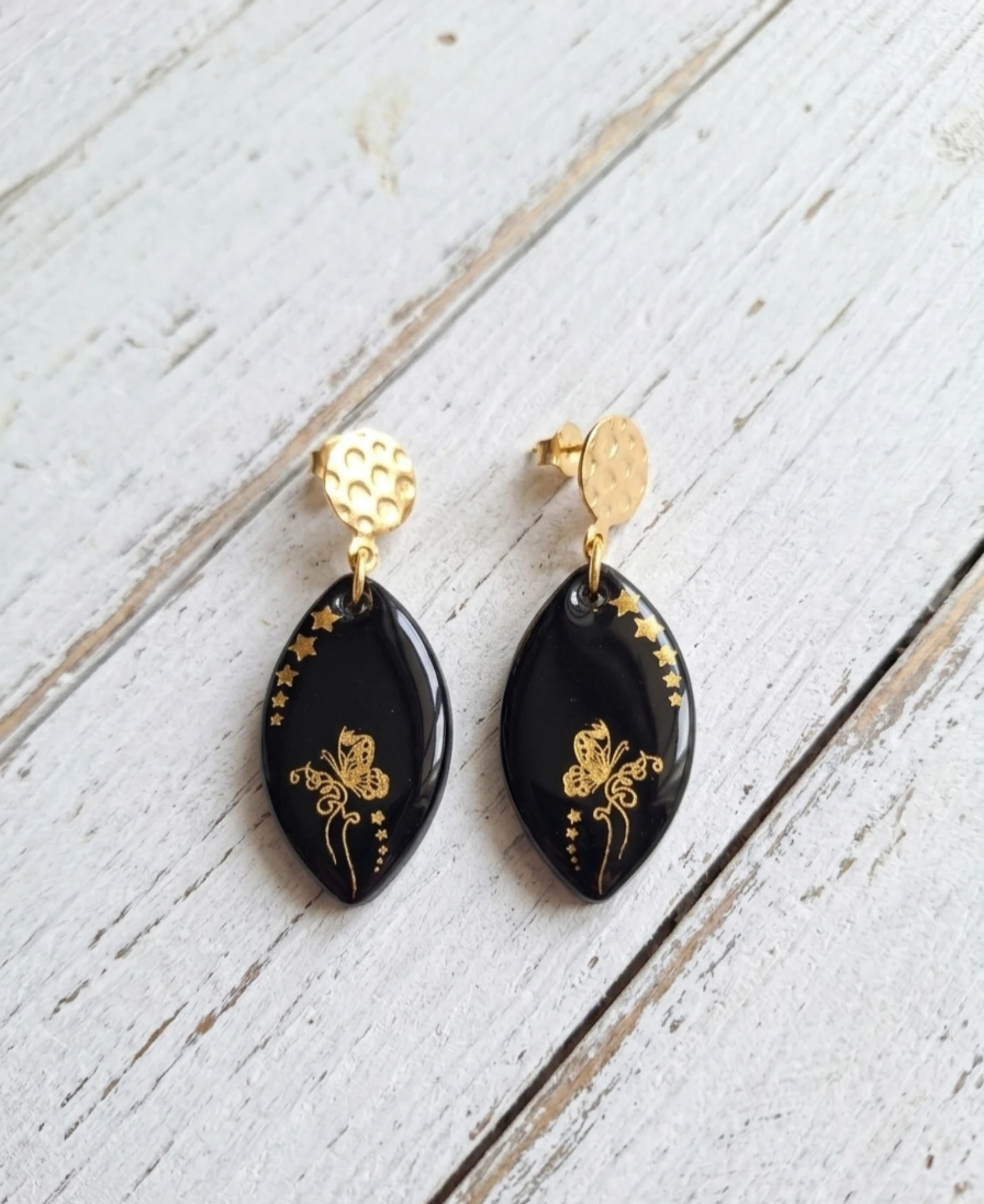 Boucles d'oreilles en résine 🥰 